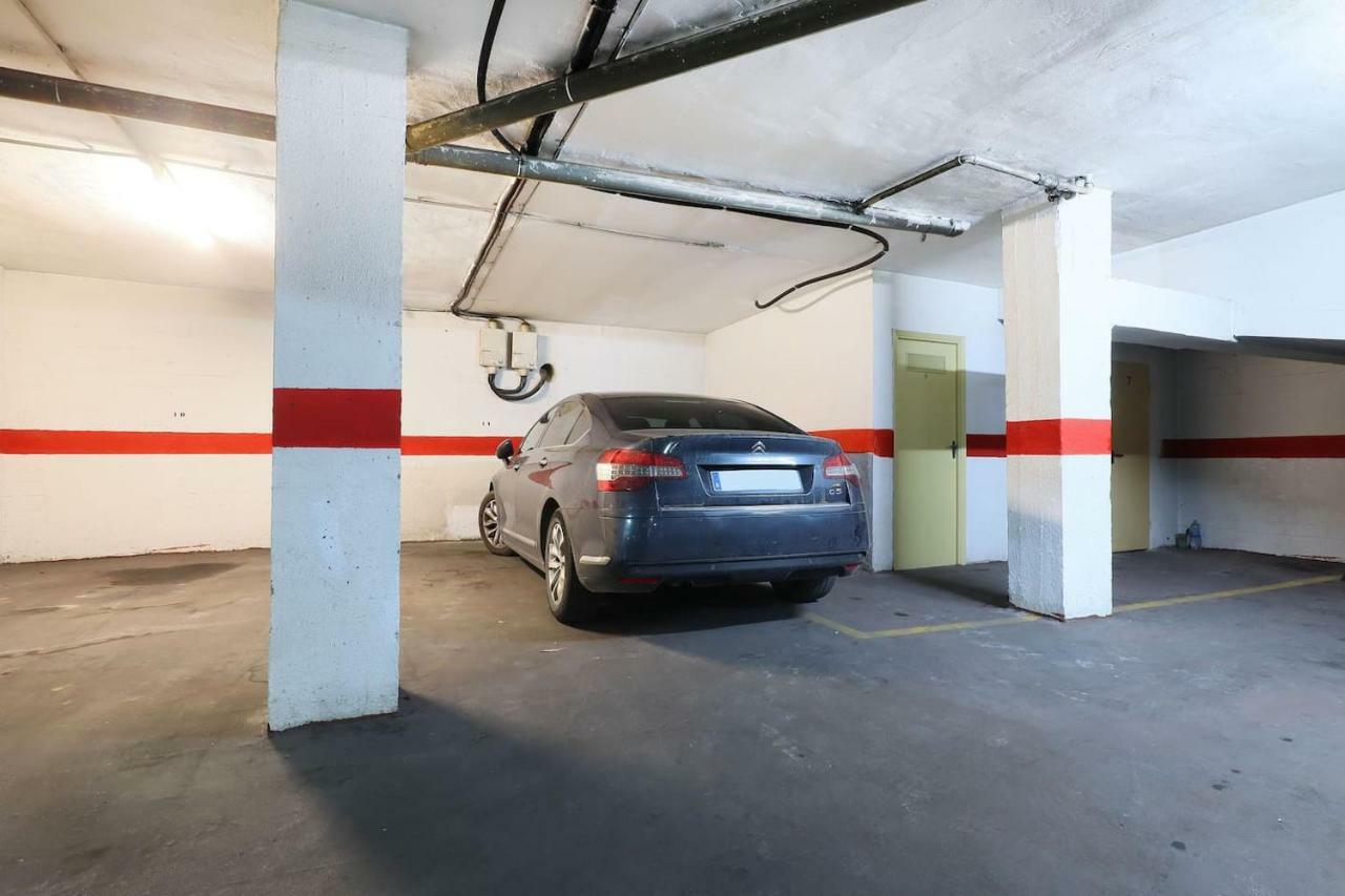 קורדובה Duque De Hornachuelos, Parking En Pleno Centro מראה חיצוני תמונה